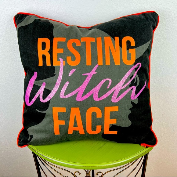 ❤️ Resting Witch Face Statement Pillow - Picture 1 of 10